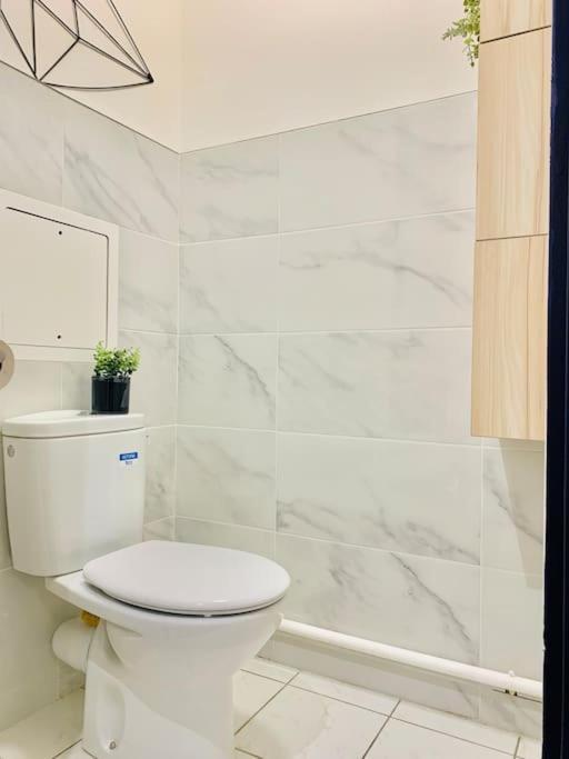 Appartement T2 Ideal Pour Familles Ou Sejour D Affaire Аржантей Экстерьер фото